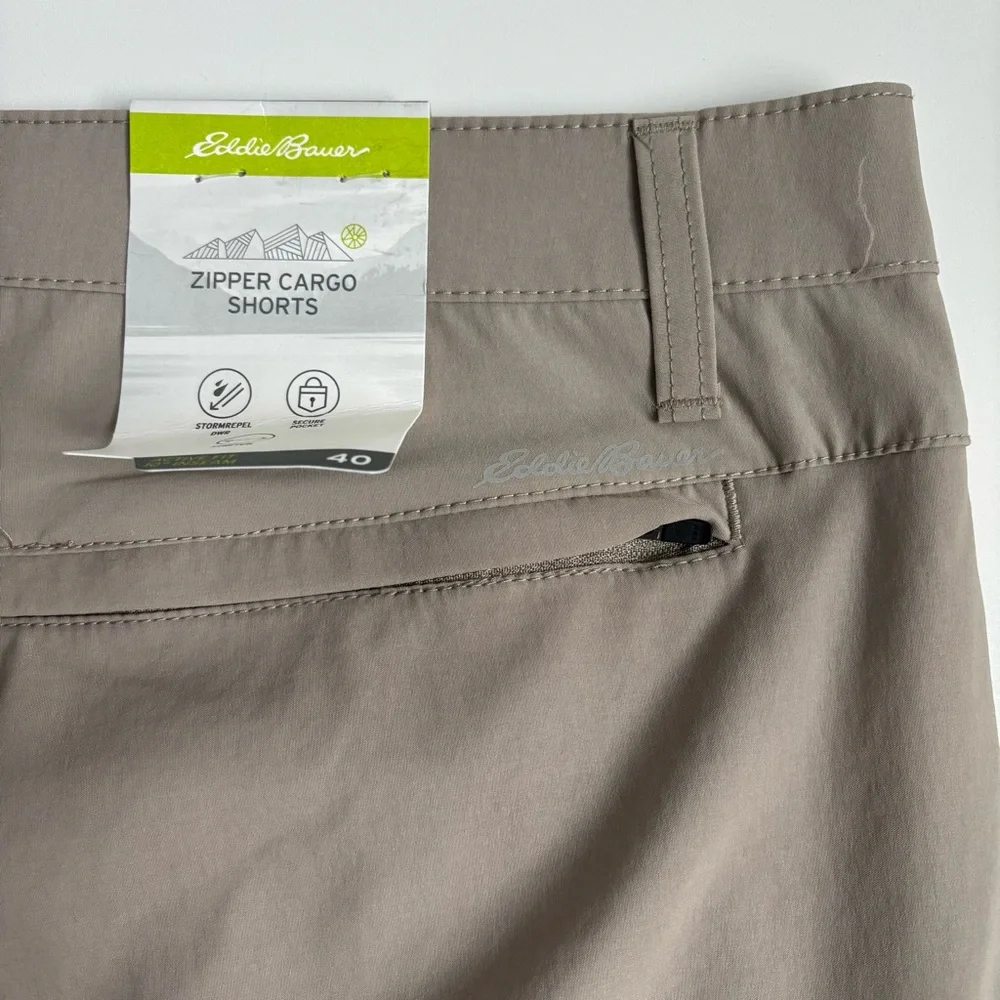 Eddie Bauer Zipper Cargo Short 10” Inseam Active Fit Flat Front In Dune Size 40